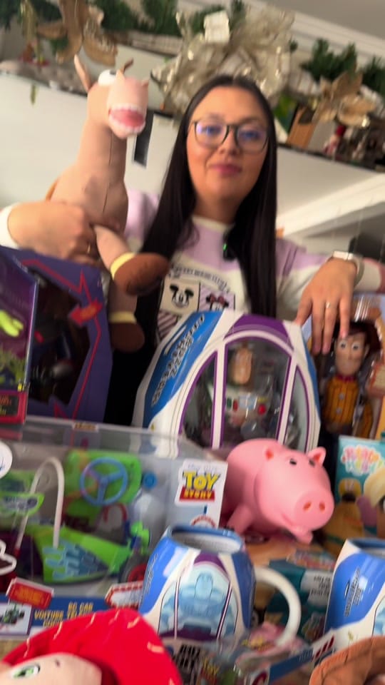 Post 6 by mamamia_col on TikTok (video)
