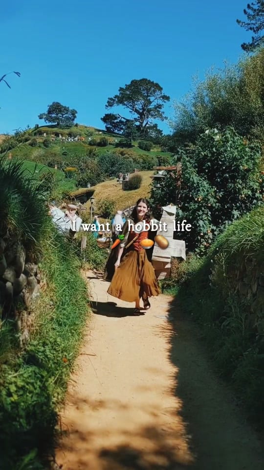 Post 3 by folkofthewood on TikTok (video)