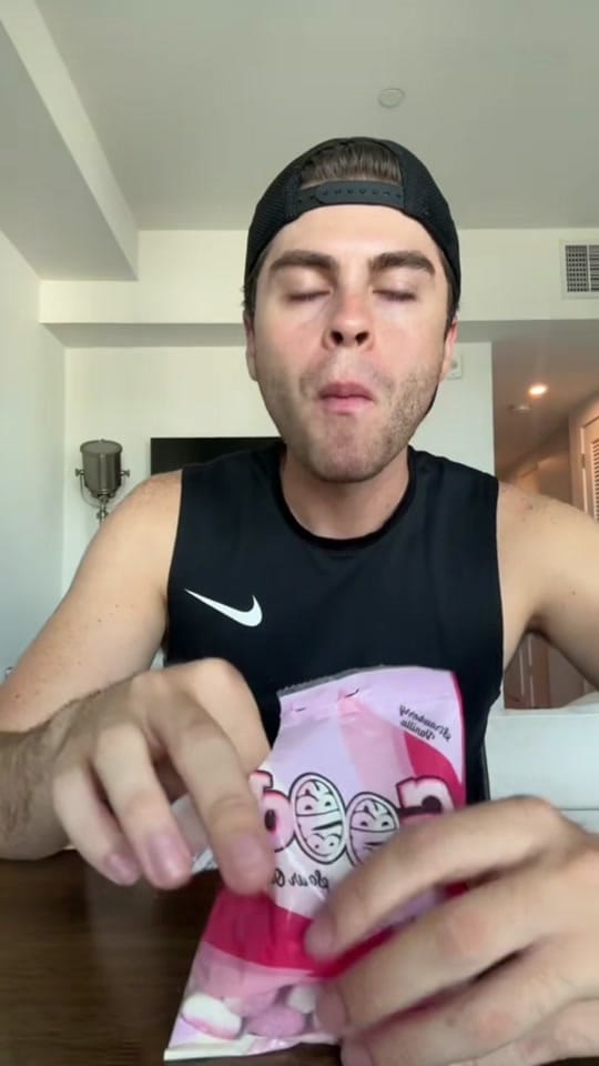 Post 9 by SoSweet.la on TikTok (video)