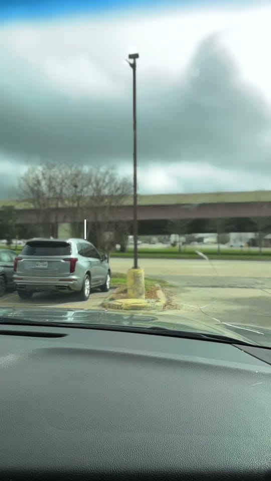 Post 4 by Yessi’s | LIFE on TikTok (video)