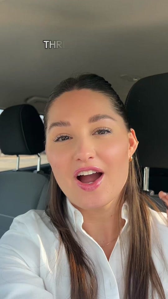 Post 8 by J U L I A on TikTok (video)