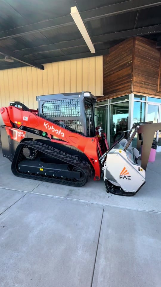 Post 1 by Kubota Kyle on TikTok (video)