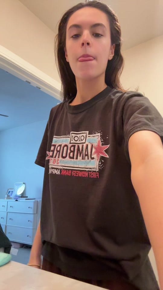 Post 6 by valentinaafm00 on TikTok (video)