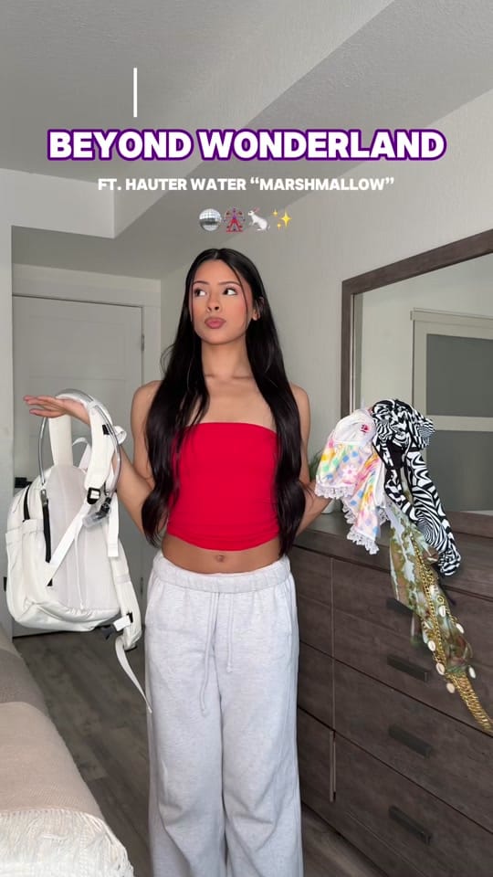 Post 4 by MONICA on TikTok (video)