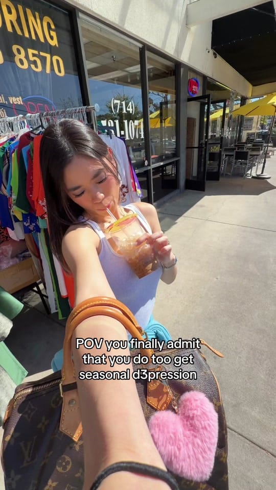 Post 2 by lizzie 🩵💛🩷 on TikTok (video)