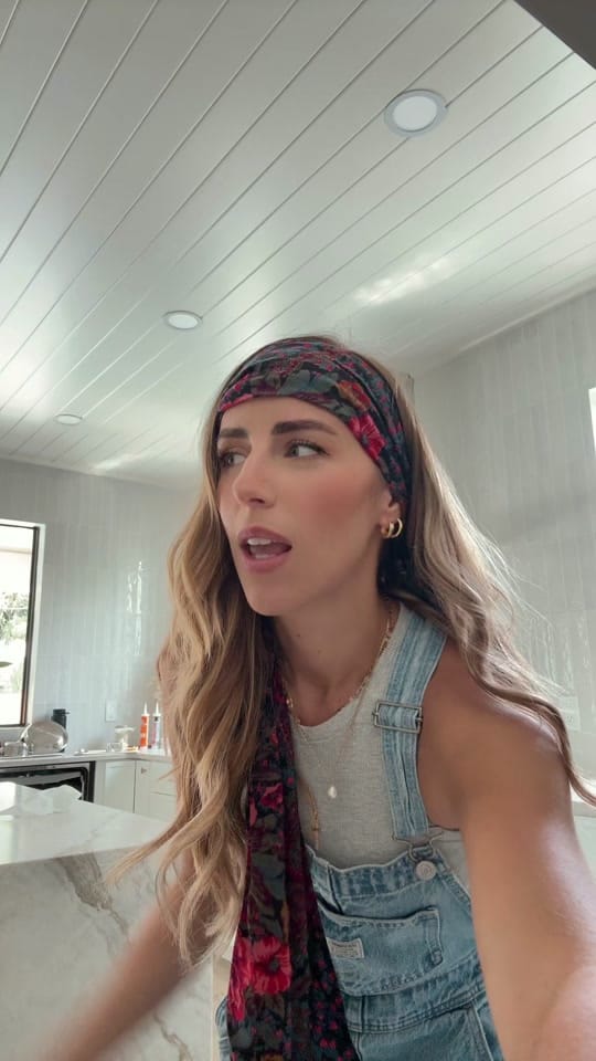 Post 3 by Kristen Brunosson on TikTok (video)