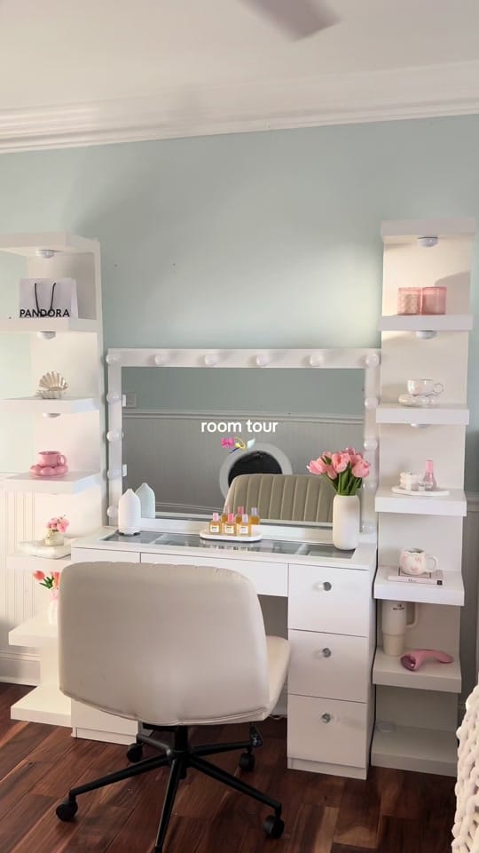 Post 6 by raelynn 🎀 on TikTok (video)