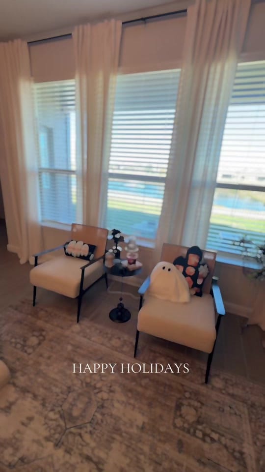 Post 2 by Jannette San on TikTok (video)