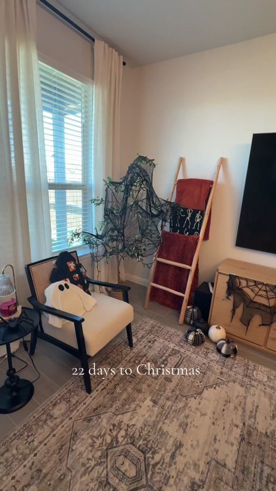 Post 5 by Jannette San on TikTok (video)