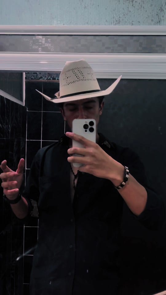 Post 9 by eloquiYo 🪶 on TikTok (video)