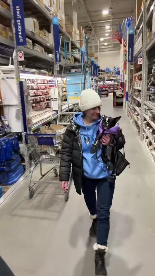 Post 1 by kallmegabi on TikTok (video)