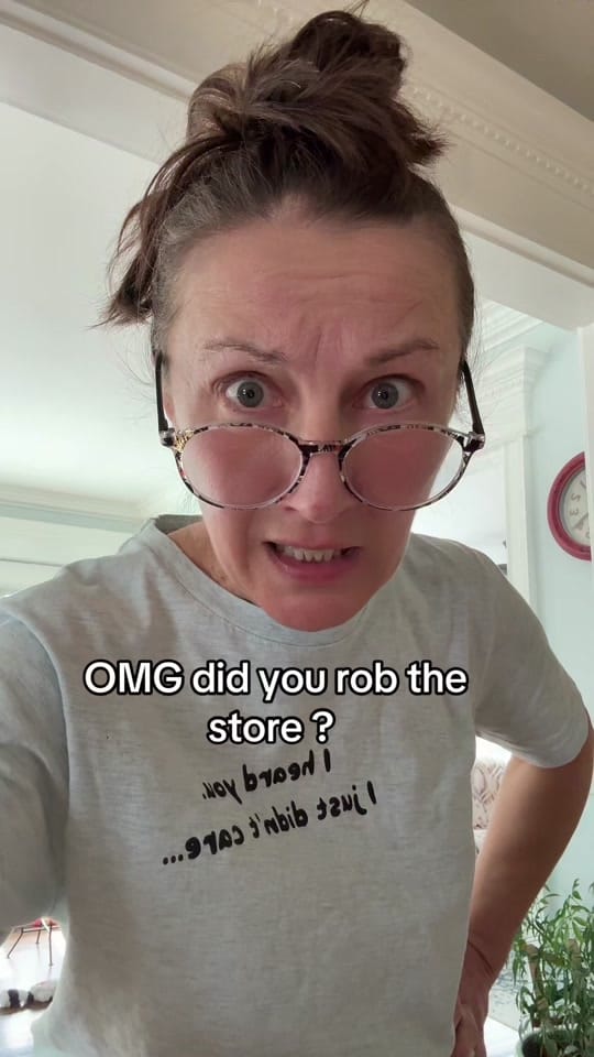Post 6 by kallmegabi on TikTok (video)