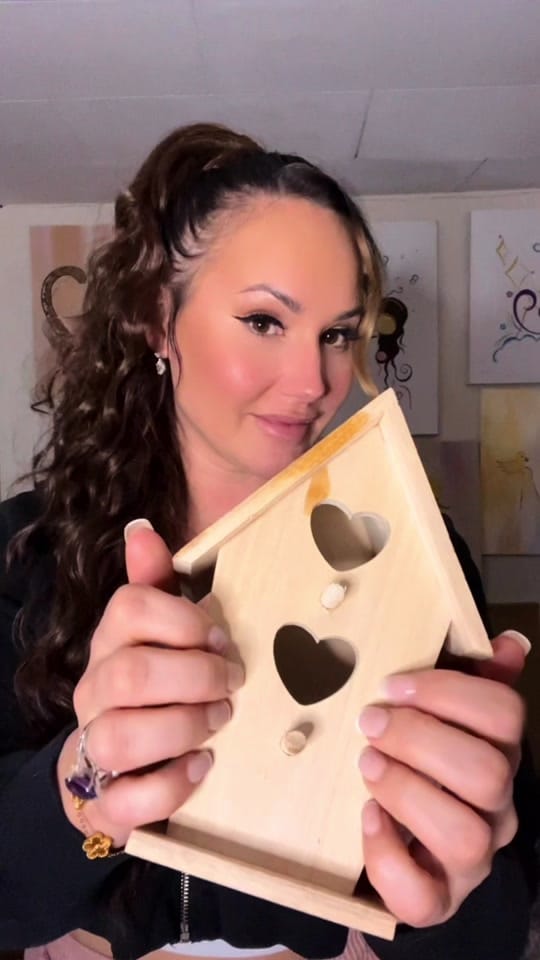 Post 9 by Manda Hard on TikTok (video)