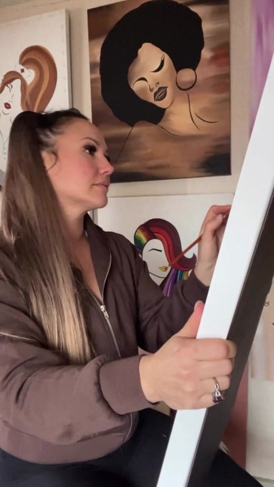 Post 6 by Manda Hard on TikTok (video)