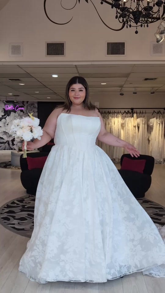 Post 3 by Della Curva on TikTok (video)