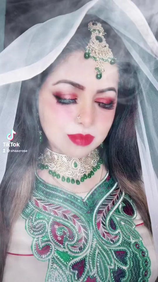 Post 2 by Shaazrose on TikTok (video)