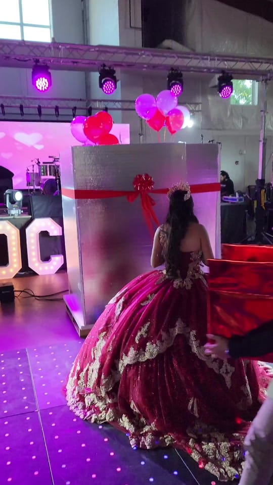 Post 9 by Hollywood Vanity Co on TikTok (video)