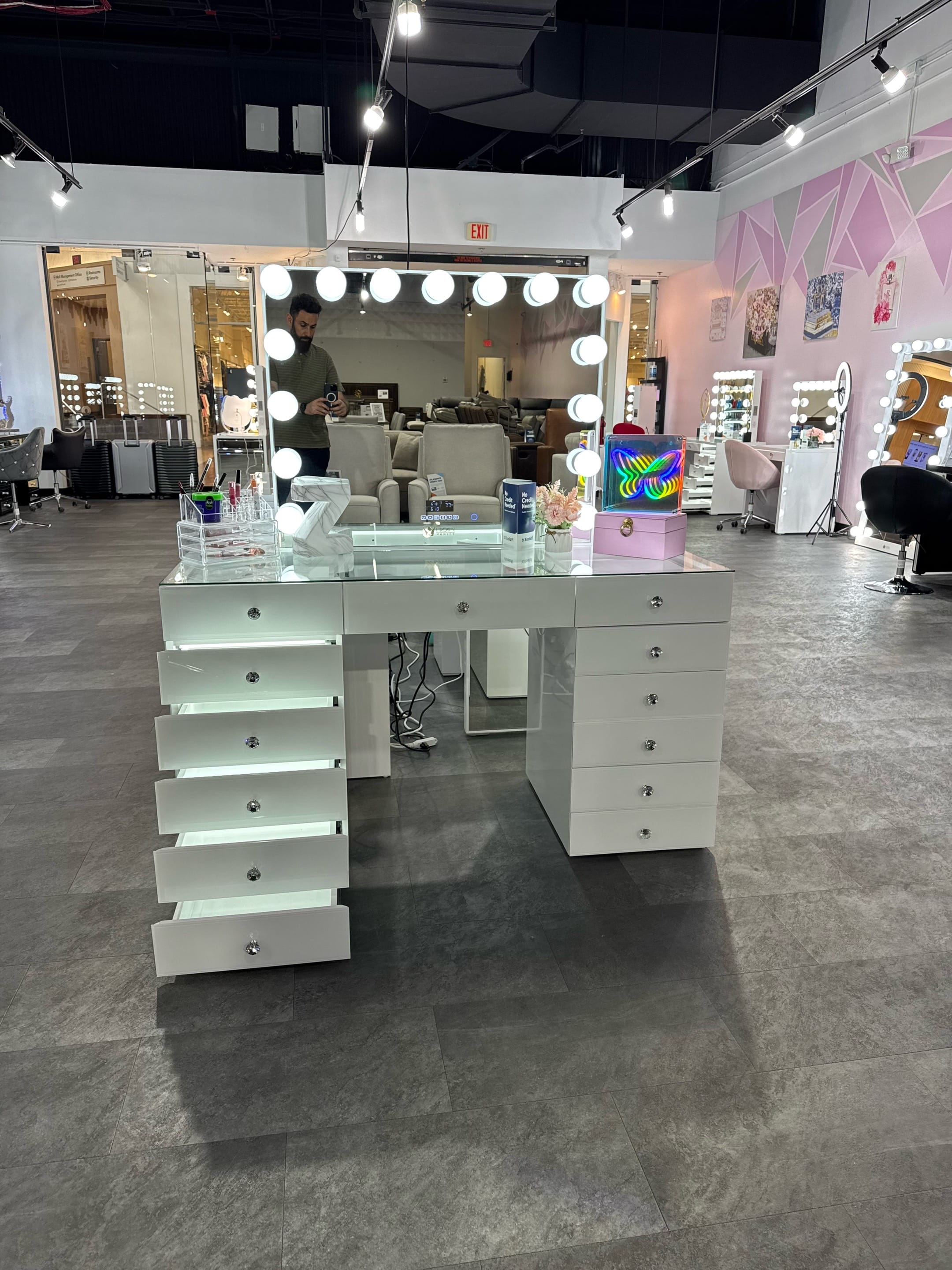 Post 4 by Hollywood Vanity Co on TikTok (video)