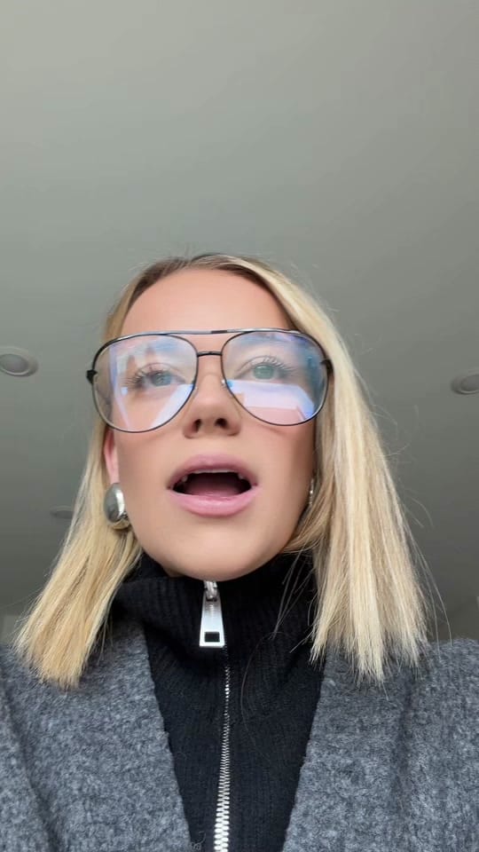 Post 2 by Avri Lauren || Style Coach on TikTok (video)