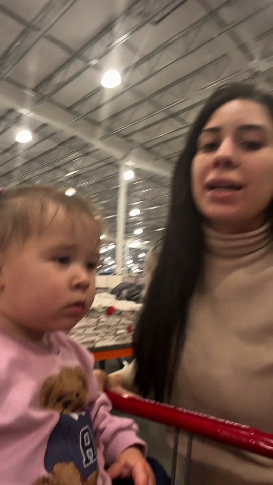 Post 5 by Dani | Lifestyle & Vlogs on TikTok (video)