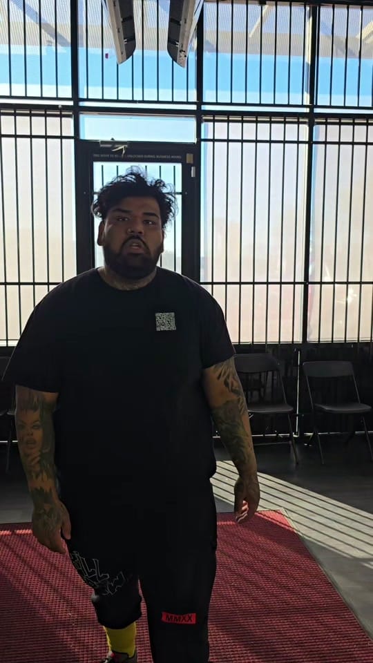 Post 6 by famous on TikTok (video)