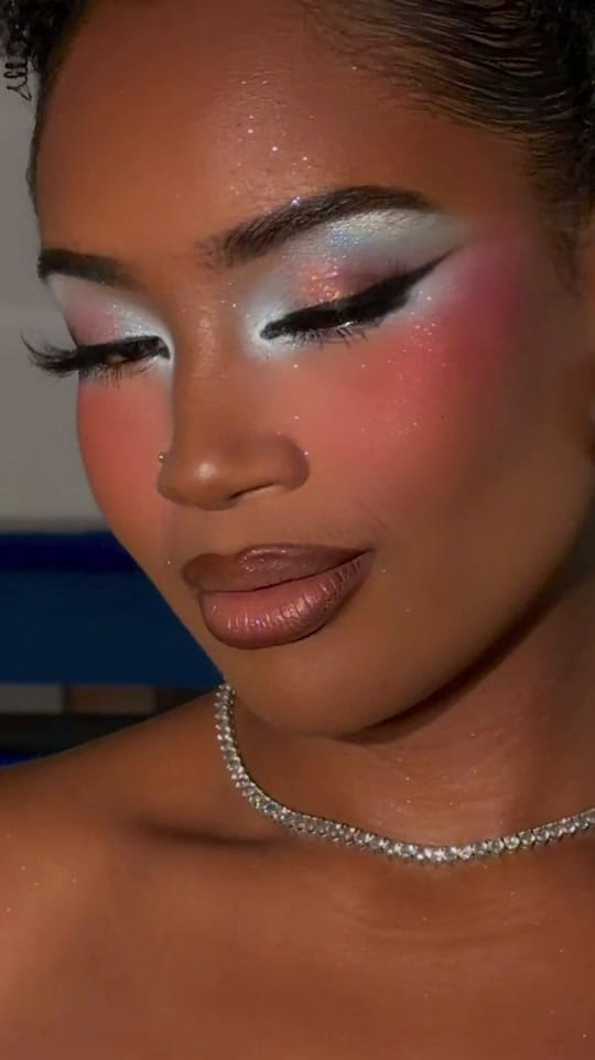 Post 2 by kam 🎨✴️ on TikTok (video)