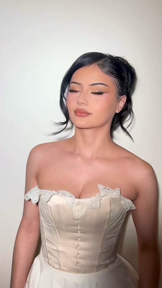 Post 10 by kam 🎨✴️ on TikTok (video)