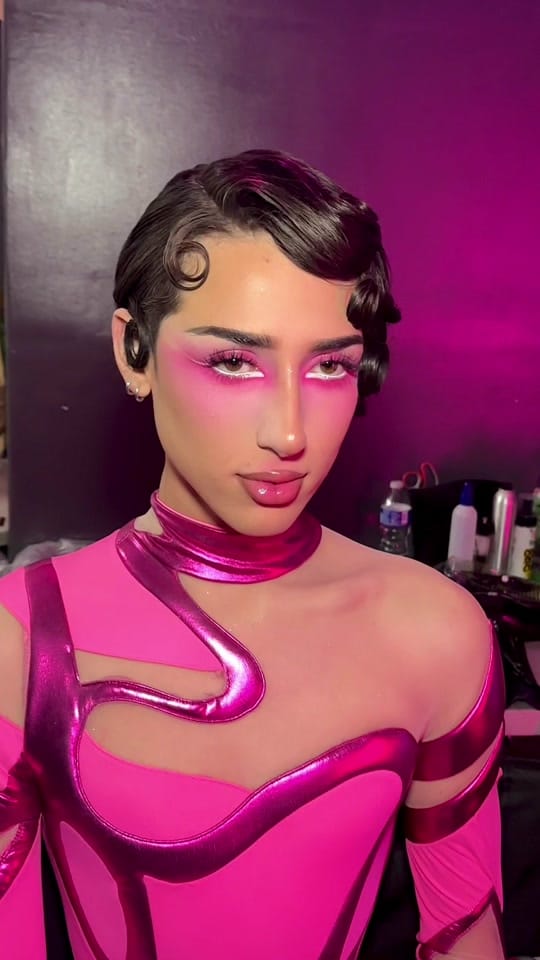 Post 9 by kam 🎨✴️ on TikTok (video)