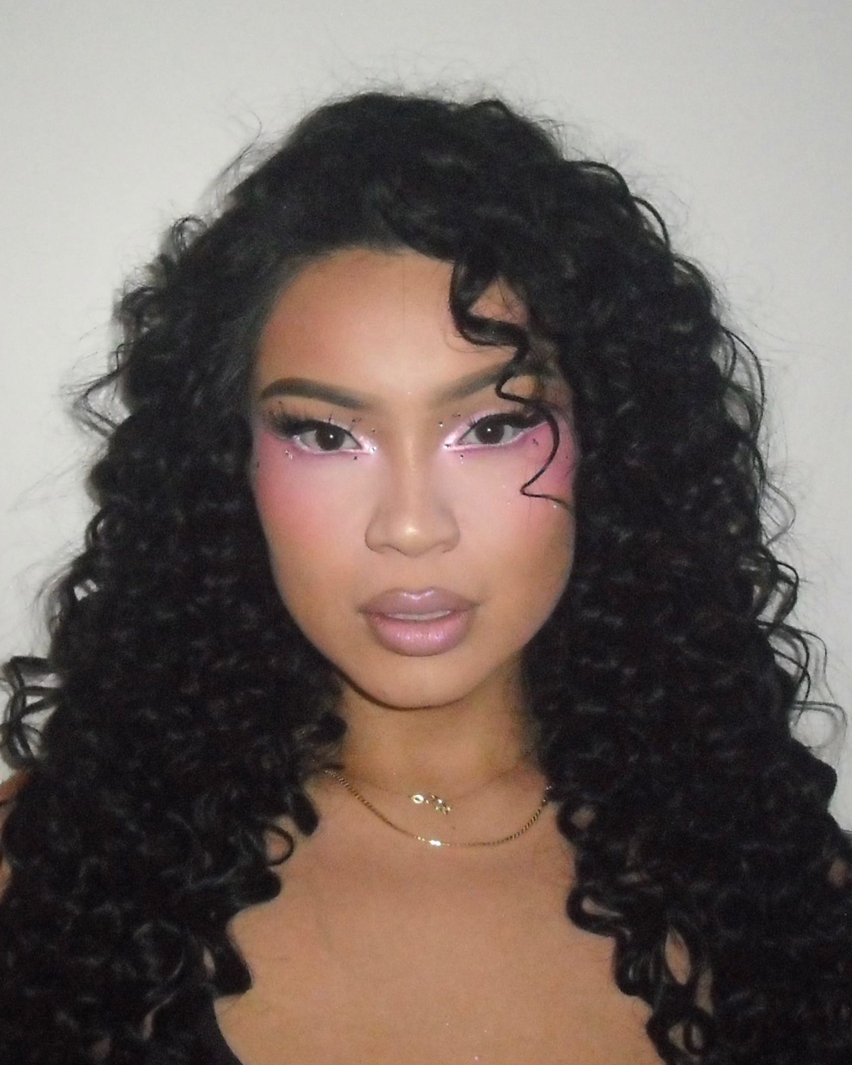 Post 6 by kam 🎨✴️ on TikTok (video)