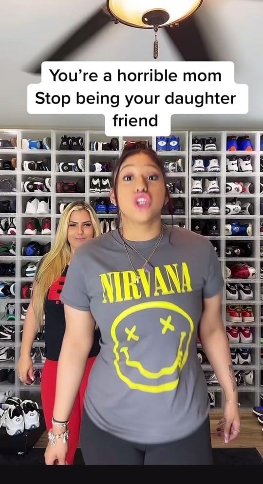 Post 7 by Elin on TikTok (video)