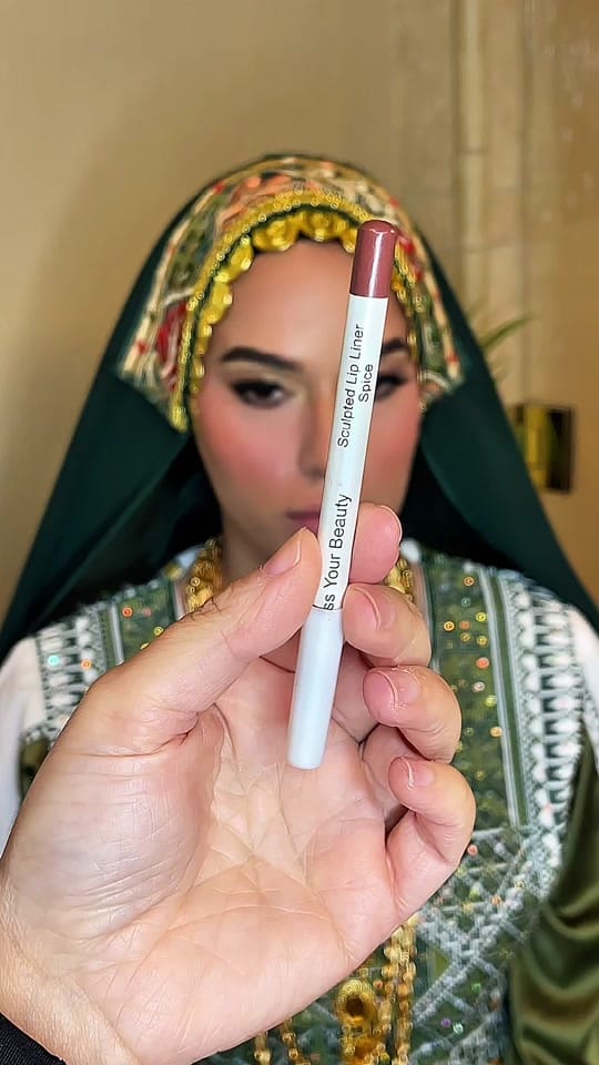 Post 4 by BlessYourBeauty on TikTok (video)