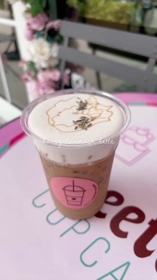 Post 2 by SweetGemCupcakes on TikTok (video)