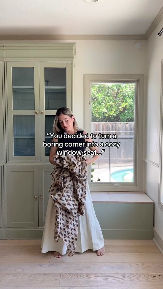 Post 10 by Valeria @rebeccaandgenevieve on TikTok (video)