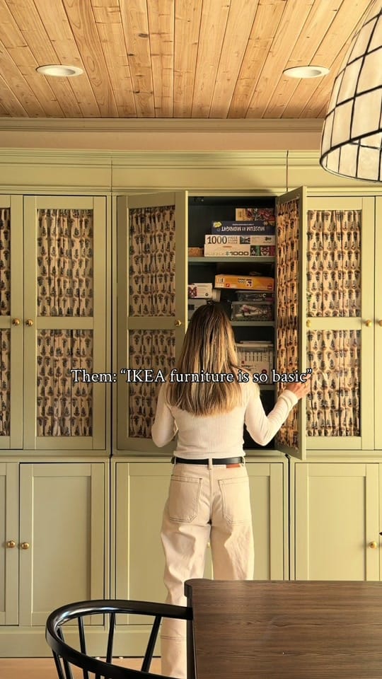Post 1 by Valeria @rebeccaandgenevieve on TikTok (video)