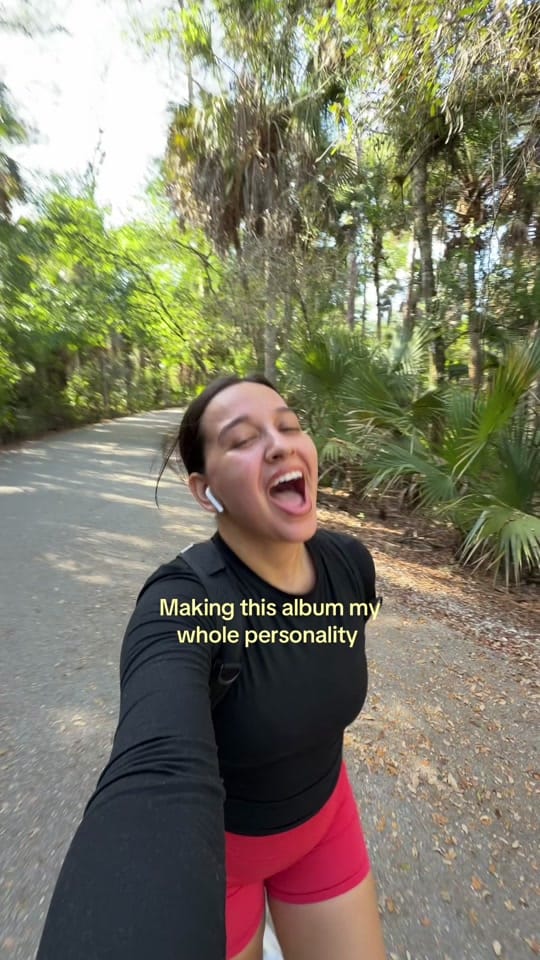 Post 5 by itgallll on TikTok (video)