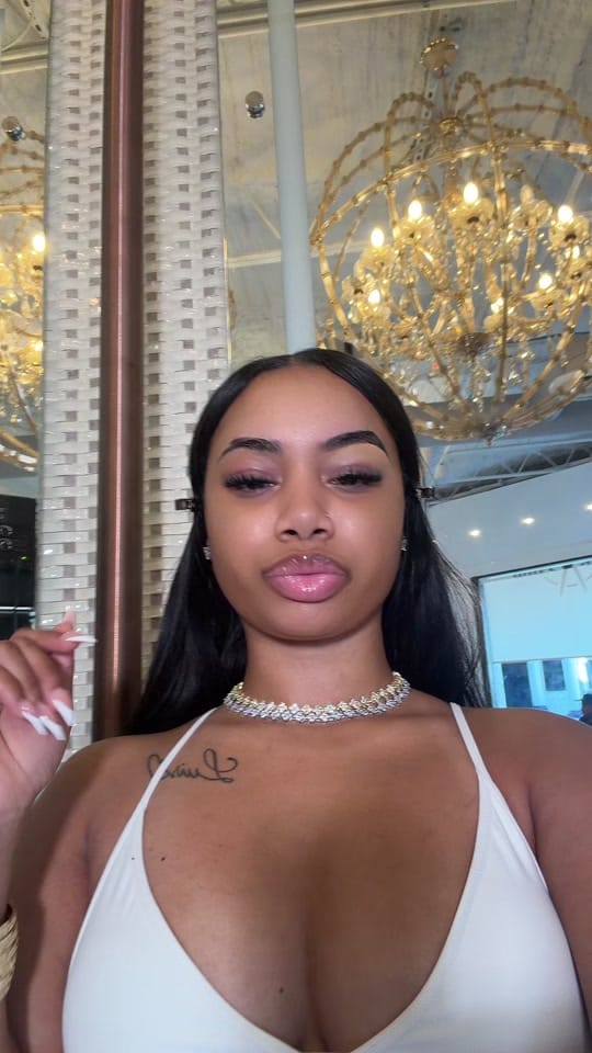 Post 2 by Tatiana on TikTok (video)