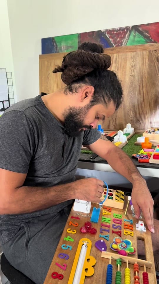 Post 10 by THE BUSY FAMILY | SO ECO TT on TikTok (video)