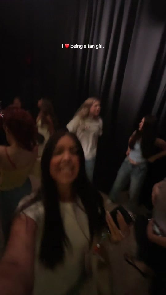 Post 6 by CARIISSIMA on TikTok (video)
