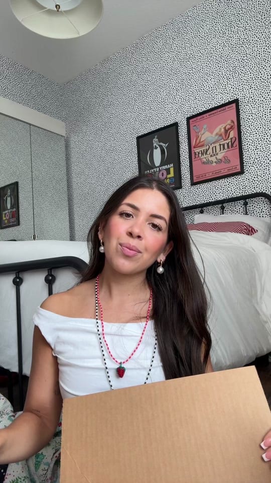 Post 10 by CARIISSIMA on TikTok (video)