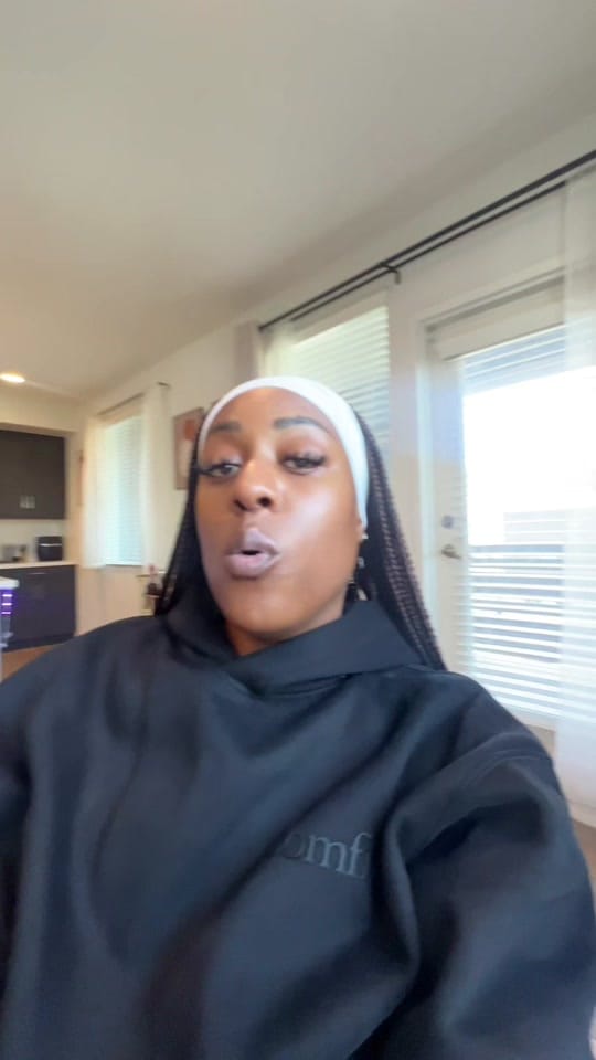 Post 2 by Nina | Finance Content Creator on TikTok (video)