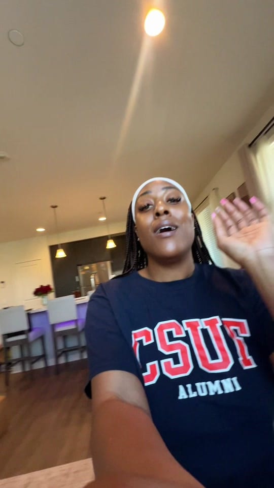 Post 4 by Nina | Finance Content Creator on TikTok (video)