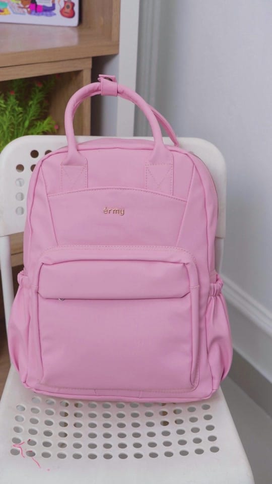 Post 2 by Ermybag on TikTok (video)