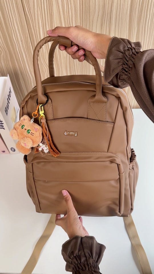 Post 7 by Ermybag on TikTok (video)