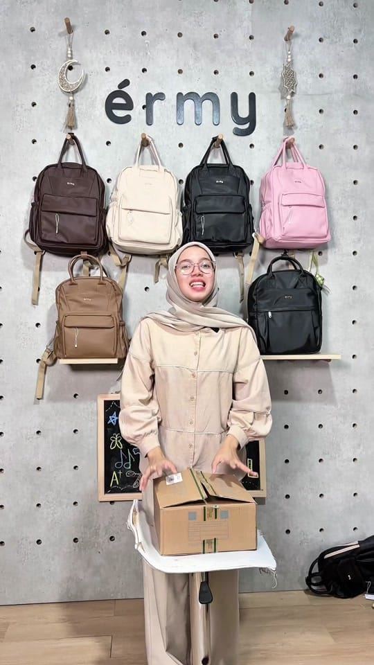 Post 6 by Ermybag on TikTok (video)