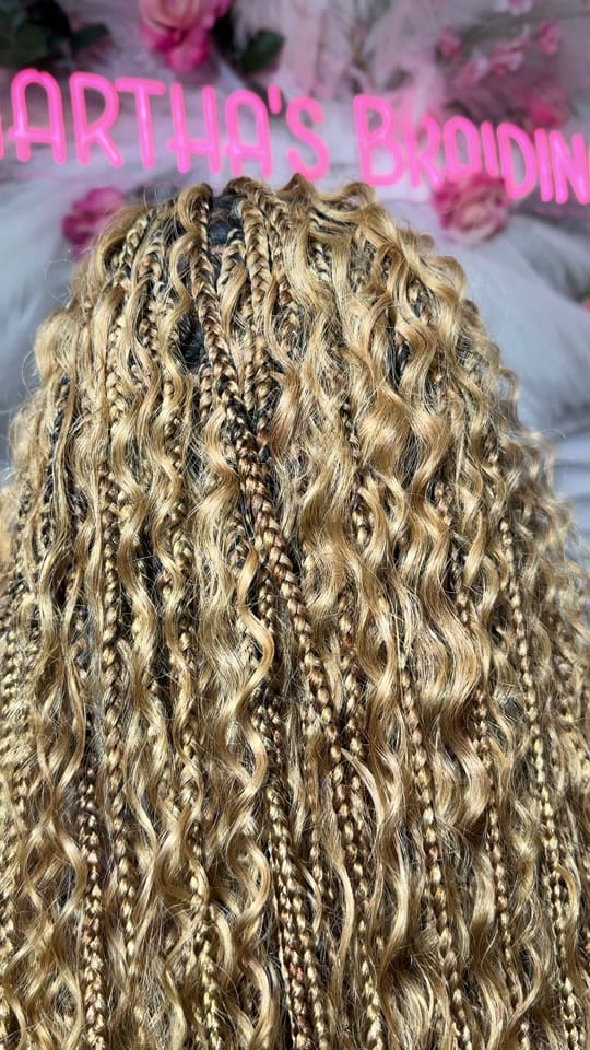 Post 2 by marthasbraiding on TikTok (video)