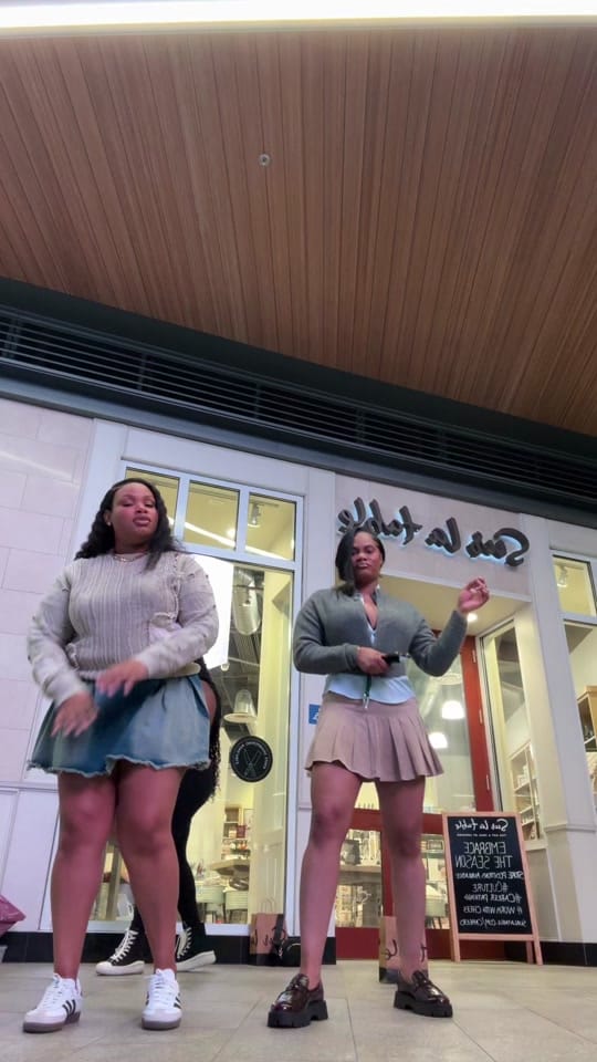 Post 6 by The Luxury Club on TikTok (video)
