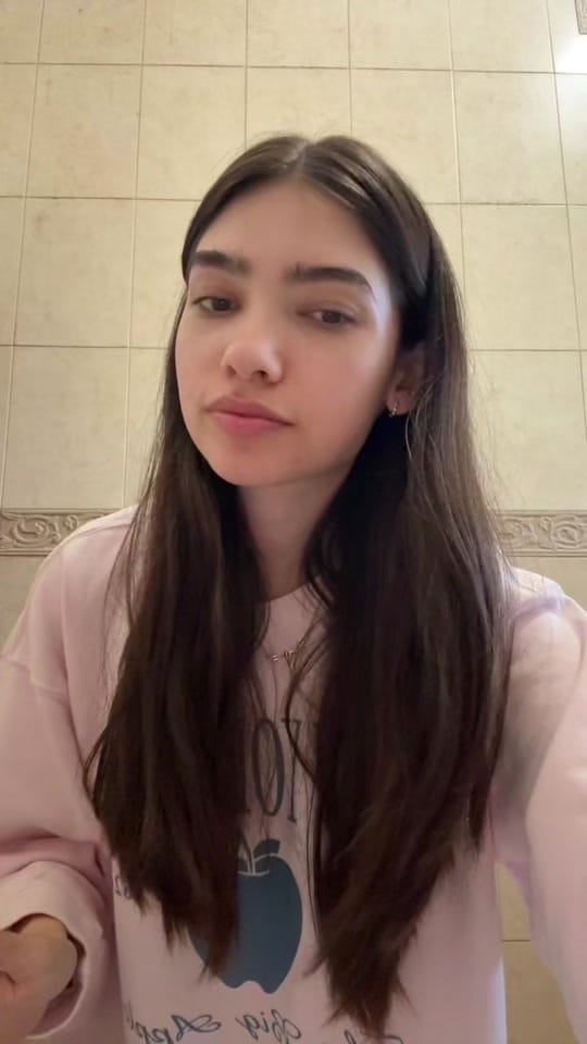 Post 7 by Faviané 🦋 on TikTok (video)