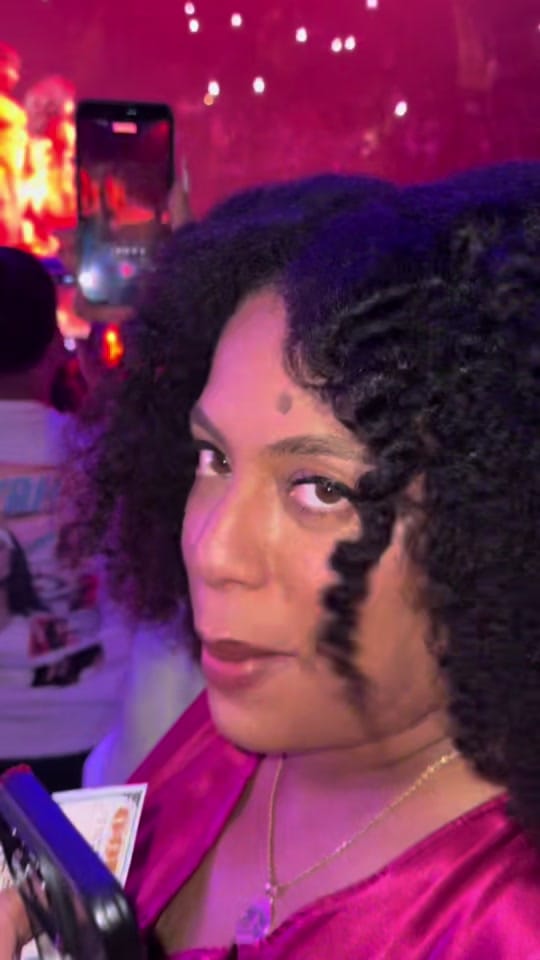 Post 4 by FEE_143 on TikTok (video)