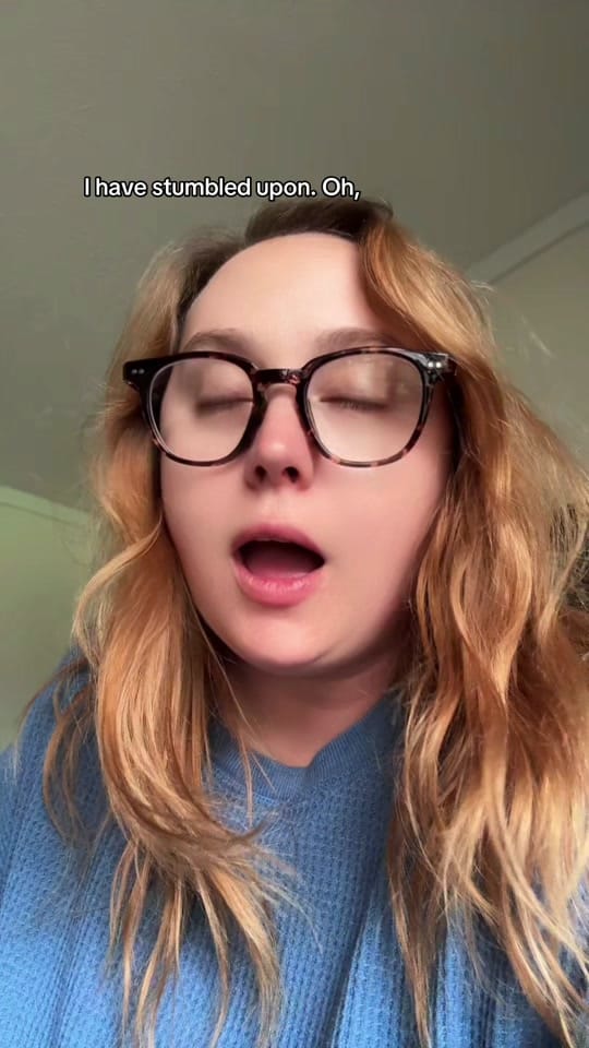 Post 3 by Emily Davis || Photog✨ on TikTok (video)