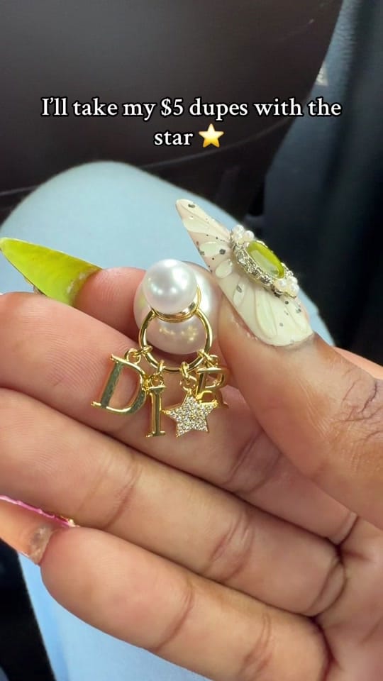 Post 8 by Kenya Dillon on TikTok (video)